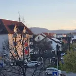 Schicke 2 Ganz Zentral Und Ruhig! Naehe Bahnhof! アパート