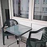 Schicke 2 Ganz Zentral Und Ruhig! Naehe Bahnhof! アパート