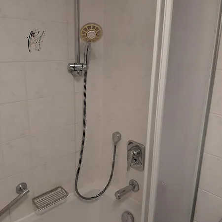 Appartamento Schicke 2 Ganz Zentral Und Ruhig! Naehe Bahnhof!