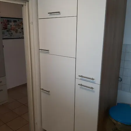 Schicke 2 Ganz Zentral Und Ruhig!