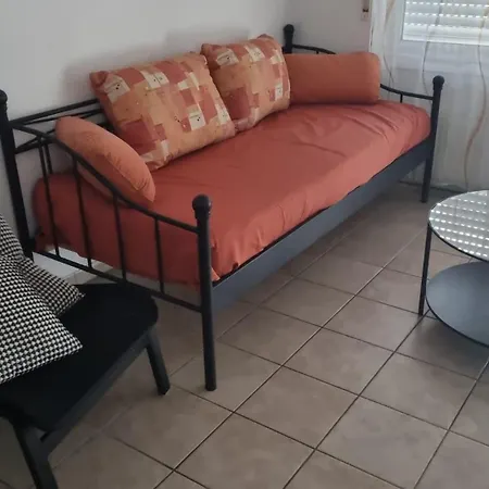 Apartman Schicke 2 Ganz Zentral Und Ruhig! Naehe Bahnhof!