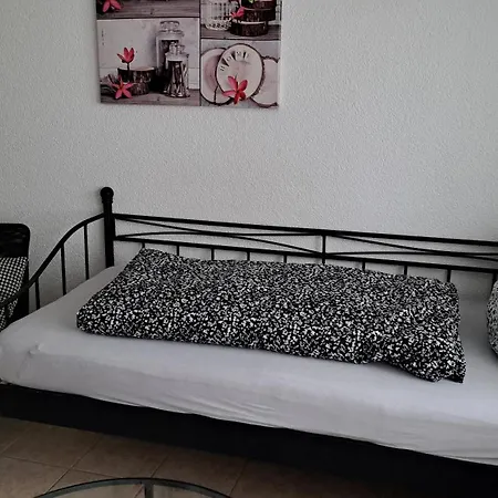 Schicke 2 Ganz Zentral Und Ruhig! Naehe Bahnhof! Apartman
