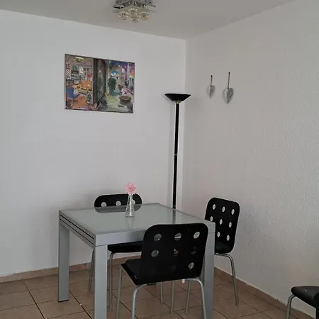 Apartman Schicke 2 Ganz Zentral Und Ruhig! Naehe Bahnhof! *